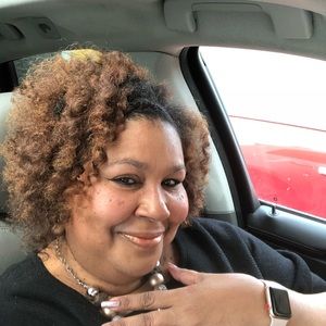 Meet your Posher, Sharon